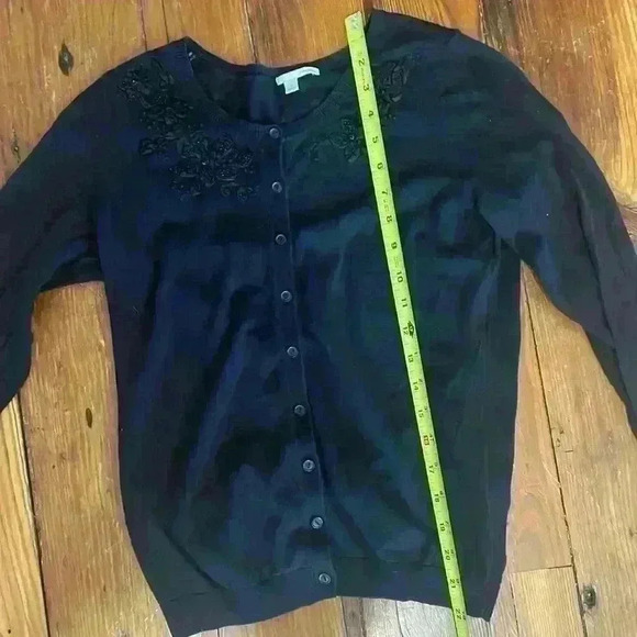 Halogen button down sweater with floral beaded design black size small - Picture 8 of 8